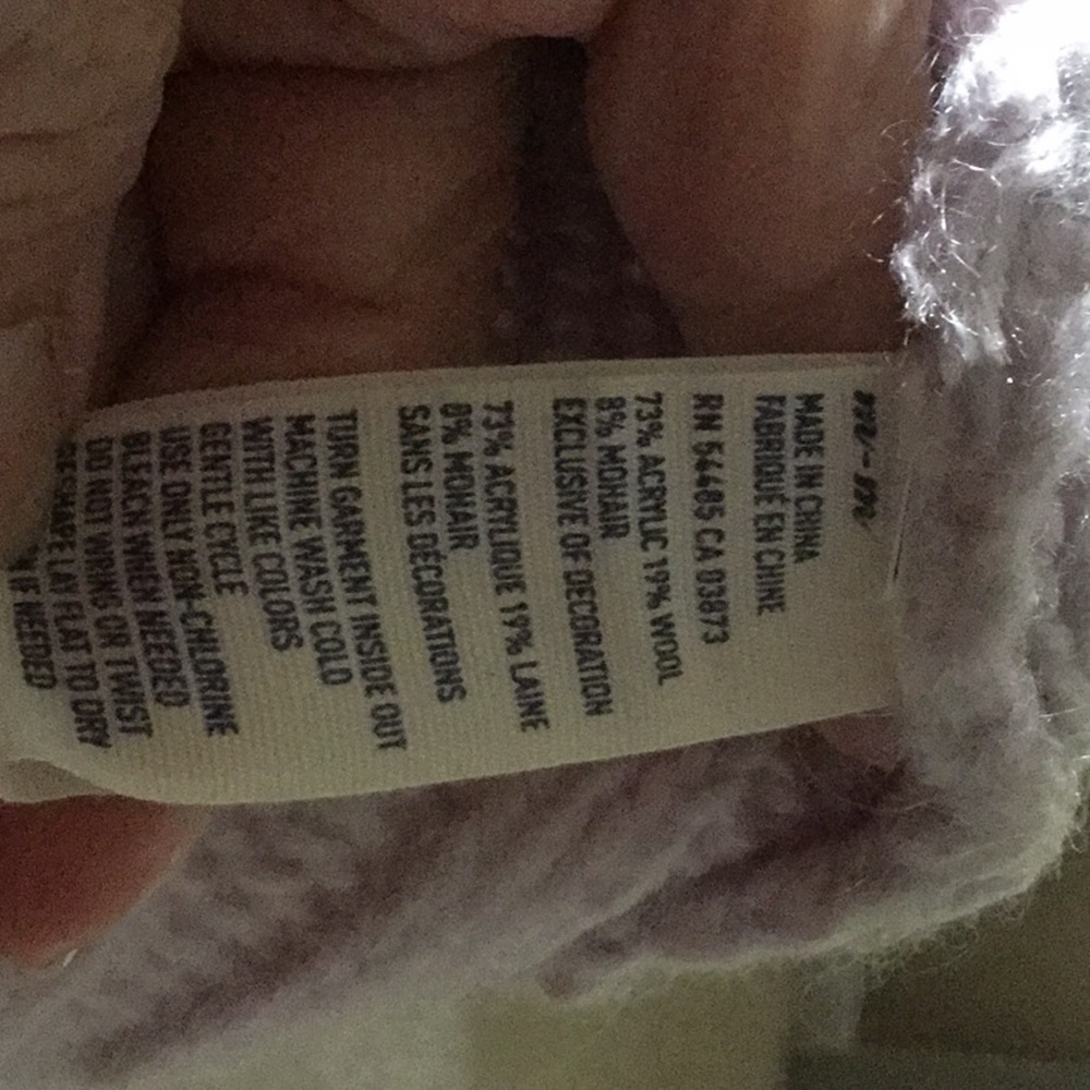 American Eagle Outfitters V Neck Sweater - Picture 5 of 5
